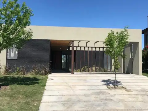 Casa  en Alquiler en San Gabriel, Villanueva, Tigre