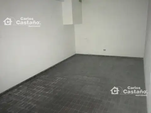 Local en Venta en Acassuso Vias  /  Santa Fe, USD 159.000