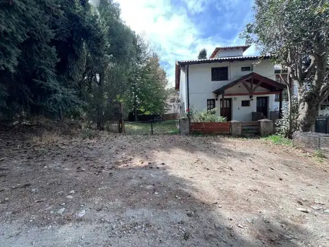 CASA PH 4 AMB CON AMPLIO JARDIN - KM 5