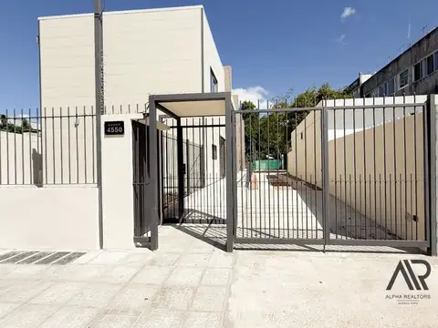 ALQUILER APARTAMENTO DOS DORMITORIOS COCHERA DUPLEX JARDIN FONDO MALVIN NORTE