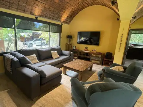 Casa en Venta en Ituzaingo, USD 310.000