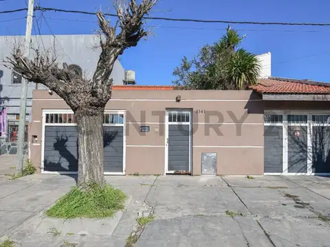 CASA VENTA LA PLATA 3 DORMITORIOS PILETA QUINCHO