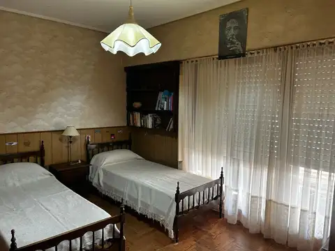 VENTA CASA 4 AMBIENTE calle 39 entre 6 y 8 Miramar