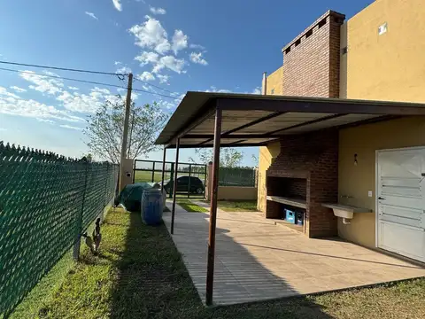 Av Mitre Y Los Colonos