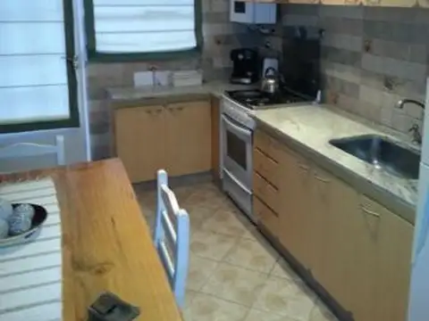 Depto Tipo Casa en Venta en Lomas De Zamora, USD 190.000