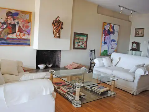 Av Libertador al 800