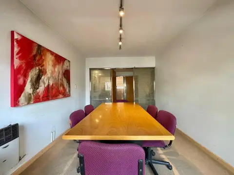 Oficina en Venta al Este