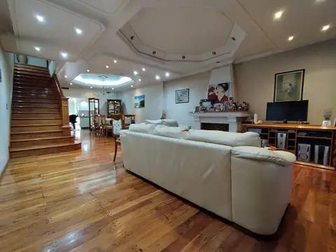 Casa en Venta en Liniers, USD 950.000