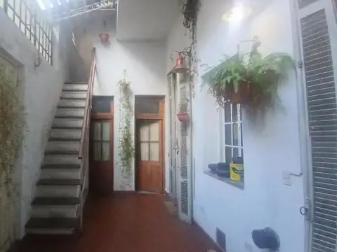 Depto Tipo Casa en Venta con 1 cocheras