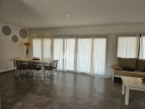 Venta casa 4 ambientes en Puertos Del Lago, Acacias