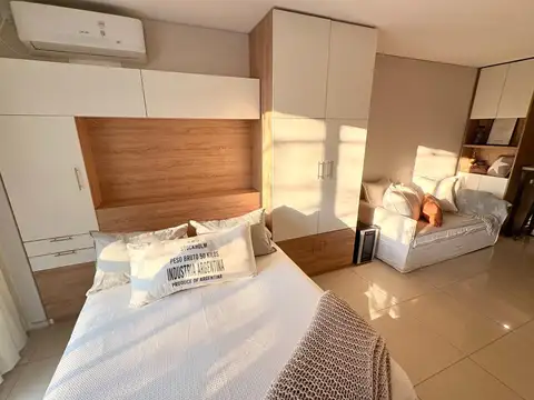 Departamento en alquiler con muebles. Amenities. Liberateur