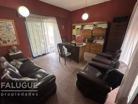 Casa Multifamiliar - Ideal inversor