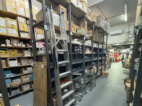 Galpon en Venta 37  mts Fondo