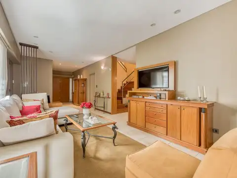 VENTA CASA 5 AMBIENTES CON PATIO Y OFICINA HAEDO