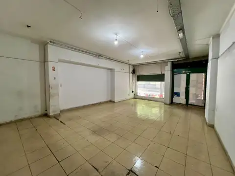 Local en Venta 61 años