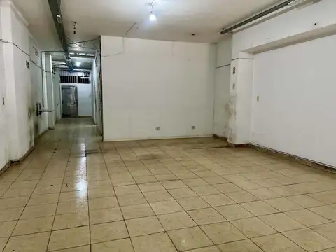 Avenida Hipólito Yrigoyen 2700