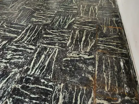 Local en Alquiler Via Púb.