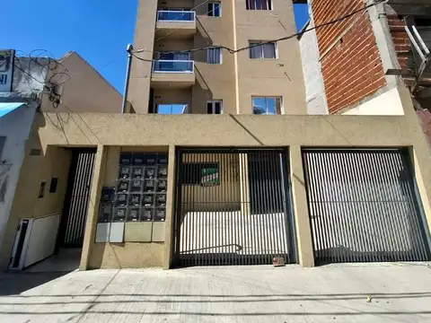 Blanco Encalada 1000, Piso 1