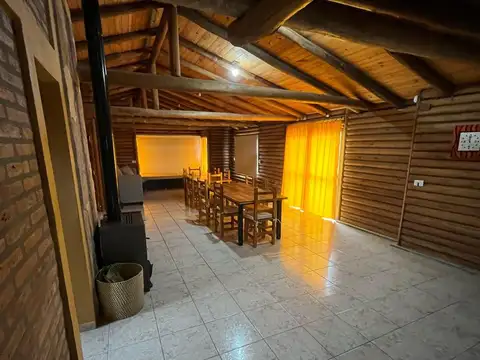 Casa 3 ambientes con 1 baño