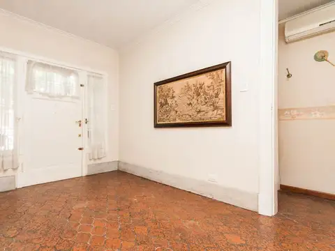 Casa en Venta en Adrogue, USD 180.000