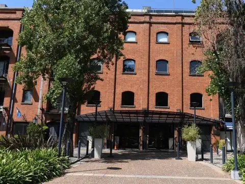 Puerto Madero  - Alicia Moreau de Justo 1800