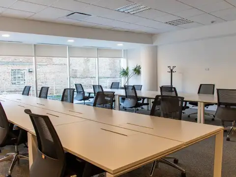 Oficina en Alquiler en Parque Patricios, USD 4.725