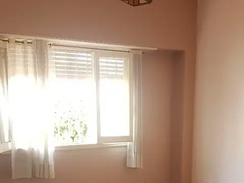 Chalet 4 amb. en dos plantas independientes - Triunvirato y Gaboto