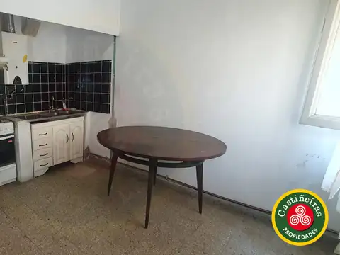 Venta - Departamento tipo casa 2 ambientes - Patio - Sin Expensas   Apta Credito  