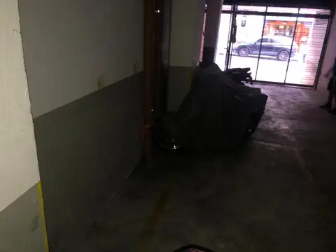 Cochera para moto en venta - 9Mts2 - Balvanera