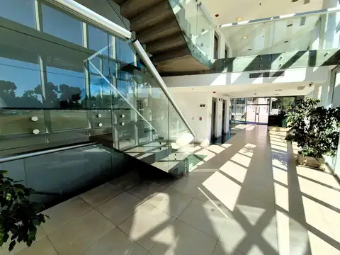 Oficina 4 ambientes con 1 baño