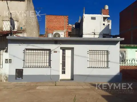 VENTA DE CASA EN BARRIO VICENTE LOPEZ EN VILLA CELINA
