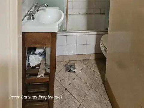 Depto Tipo Casa en Venta en Flores, USD 84.000