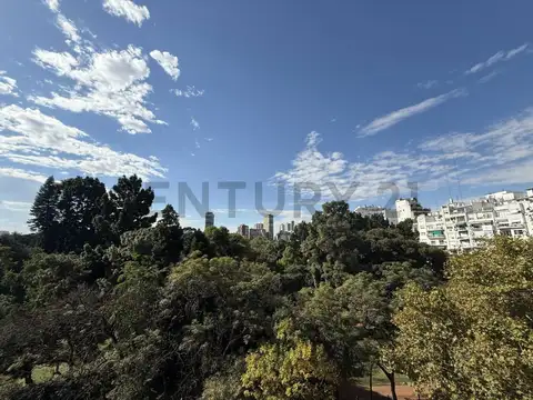 Av. Santa Fe 3800, Piso 0