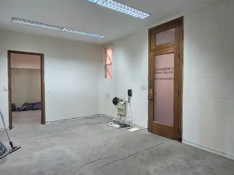 Oficina en Venta 70 años