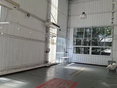 Arce 700 Excelente local planta libre 250 m2 cub y 150 de Tza en 1 piso