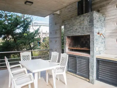 Cariló | Casa Avutarda 670 - A1,  segunda línea.