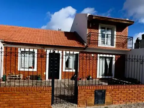 CASA EN VENTA CON GALPON B PALAZZO APTA CREDITO