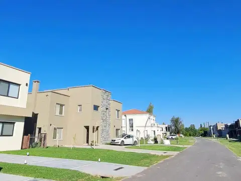 Terreno en Venta en Chateau Pilar, USD 125.000