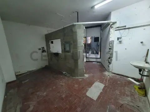 Avenida Corrientres 5200, Piso 0