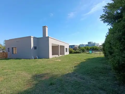 Casa en Venta en El Cantón - Barrio Islas, USD 239.000