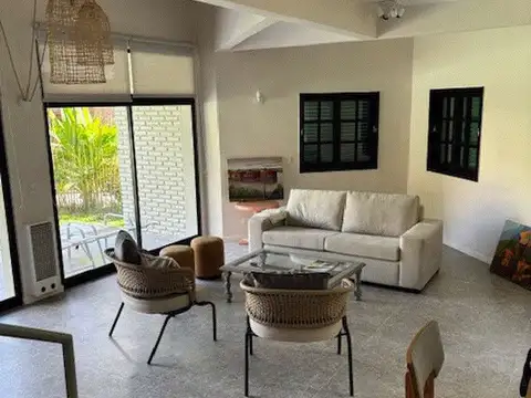 Casa en Venta al Este