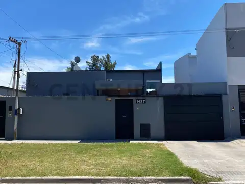 Casa en venta 518 e/ 9 y 10, Ringuelet, La plata