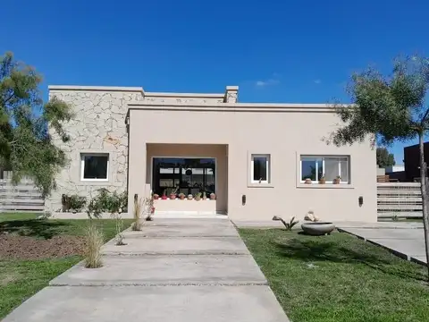 Barrio Cerrado Santa Sofia - Pilar del Este 100