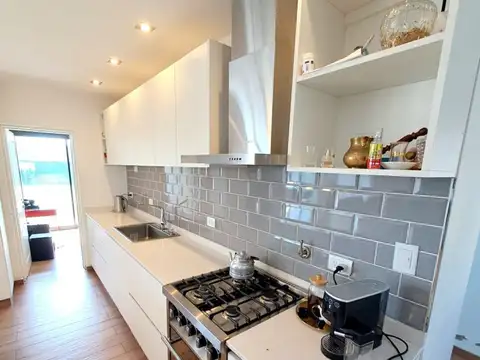 VENTA DE CASA 5 AMBIENTES EN PILAR