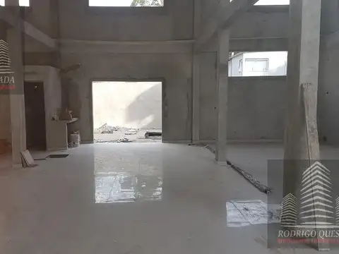 Excelente local de 200 m²