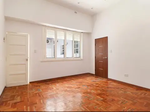 VENTA PH 3 AMBIENTES PLANTA BAJA ALMAGRO PATIO SIN EXPENSAS