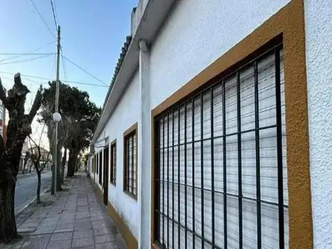 Avenida Costanera e/ Cordoba y San Luis