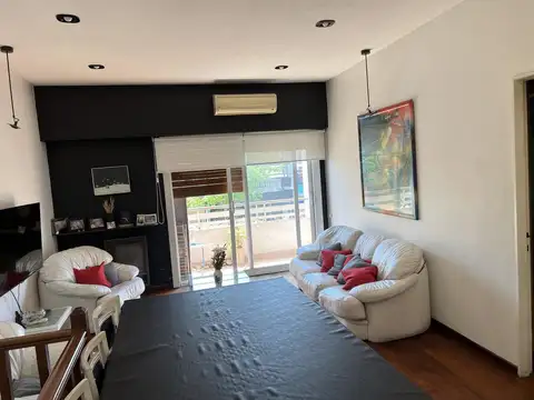 Depto Tipo Casa 5 ambientes con 2 baños