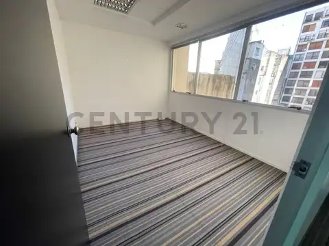 Oficina en Alquiler con 2 cocheras