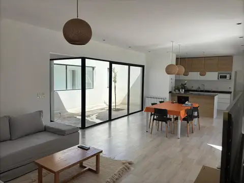 Casa en Venta en Pilar, USD 175.000